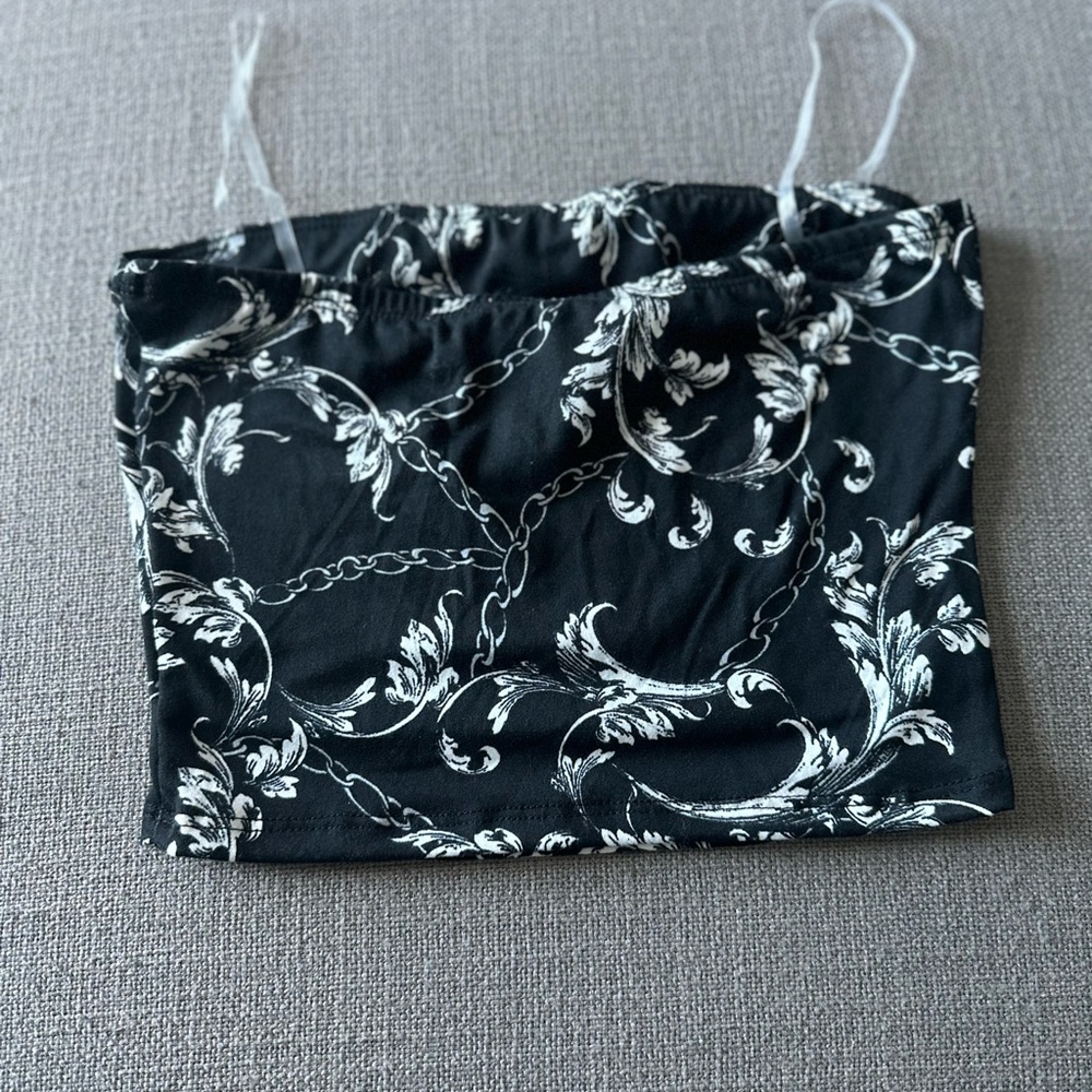 Black and White Patterned Women's Top